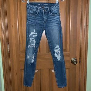 American Eagle jeans size 4, short